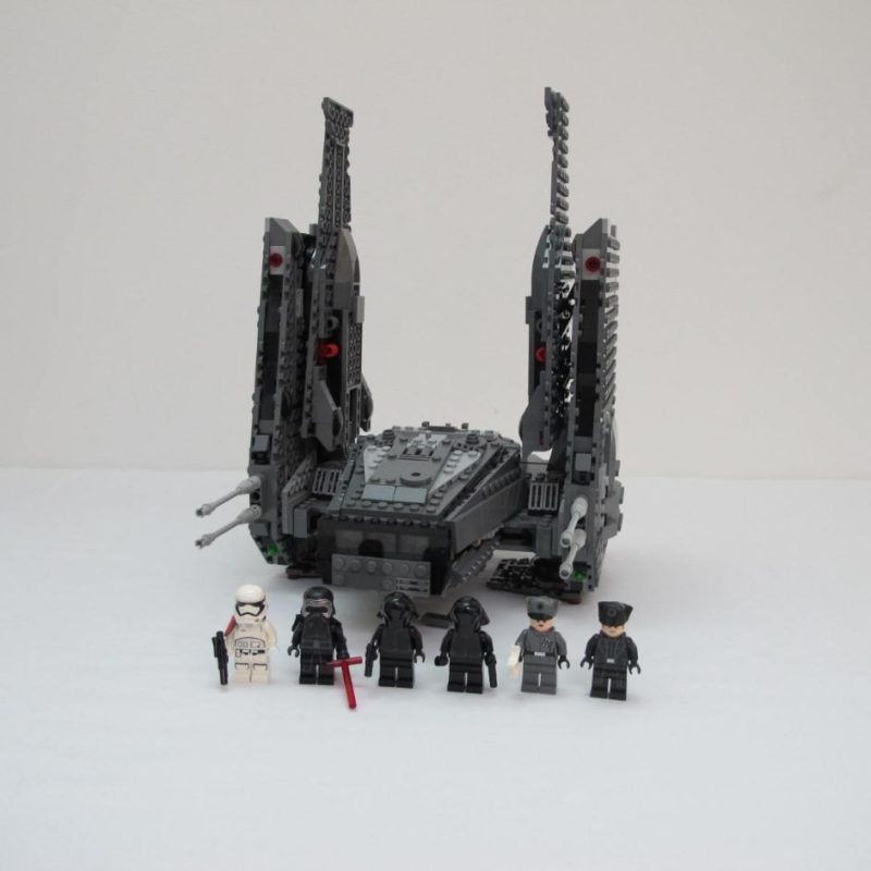 Kylo Ren's Command Shuttle. Complete with instructions and box - Image 3