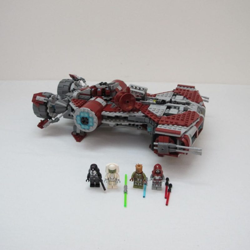 Jedi Defender-class Cruiser. Complete with instructions and box - Image 4