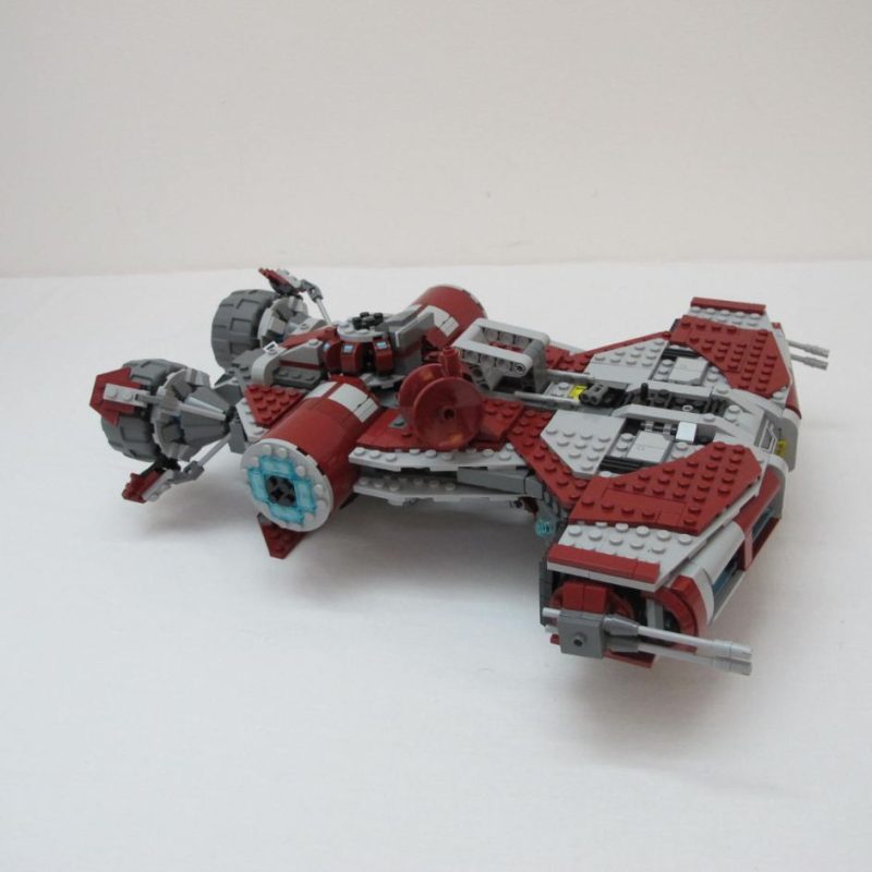 Jedi Defender-class Cruiser. Complete with instructions and box - Image 9