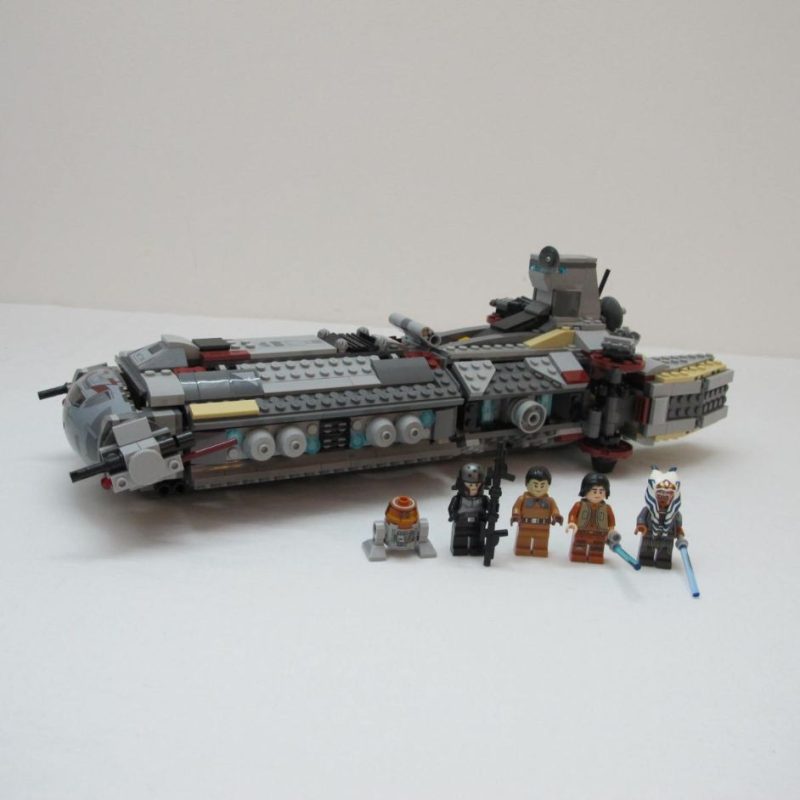 Rebel Combat Frigate. Complete with instructions and box - Image 4