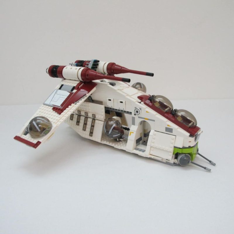 Republic Gunship. Complete with instructions and box - Image 13