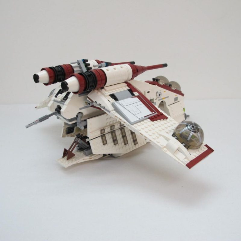 Republic Gunship. Complete with instructions and box - Image 14