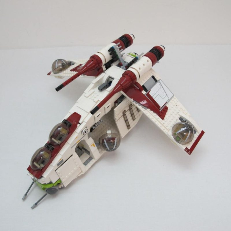 Republic Gunship. Complete with instructions and box - Image 17