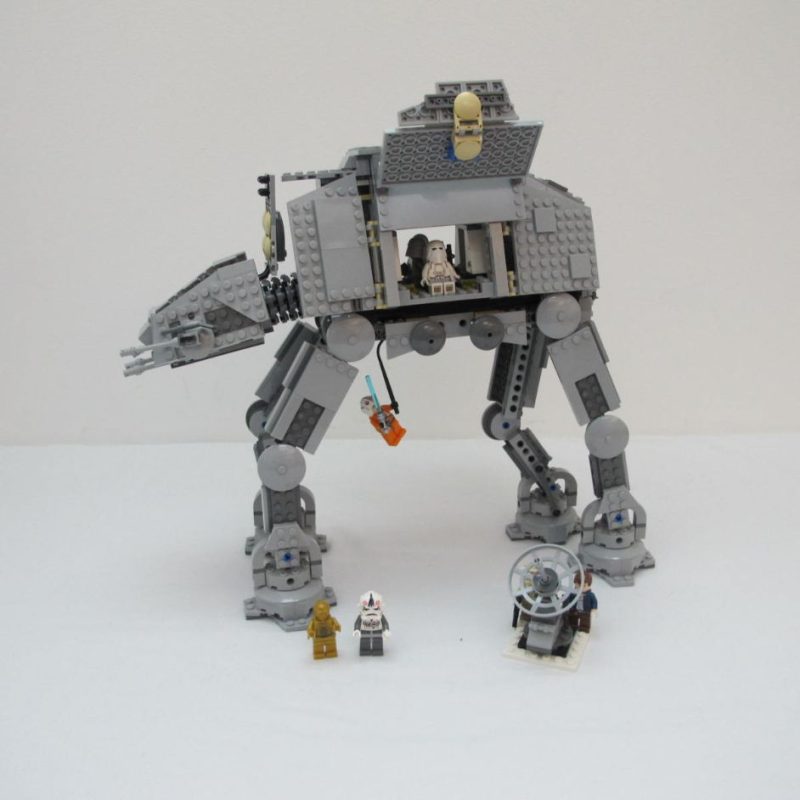 AT-AT Walker. Complete with instructions and box - Image 3