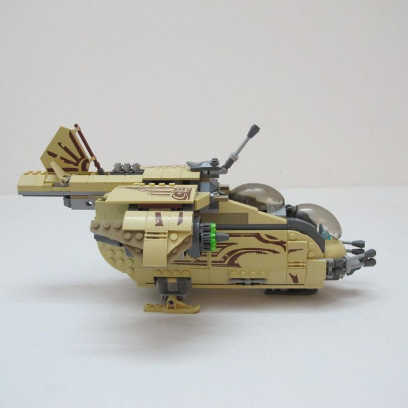 Wookiee Gunship. Complete with instructions, no box - Image 2