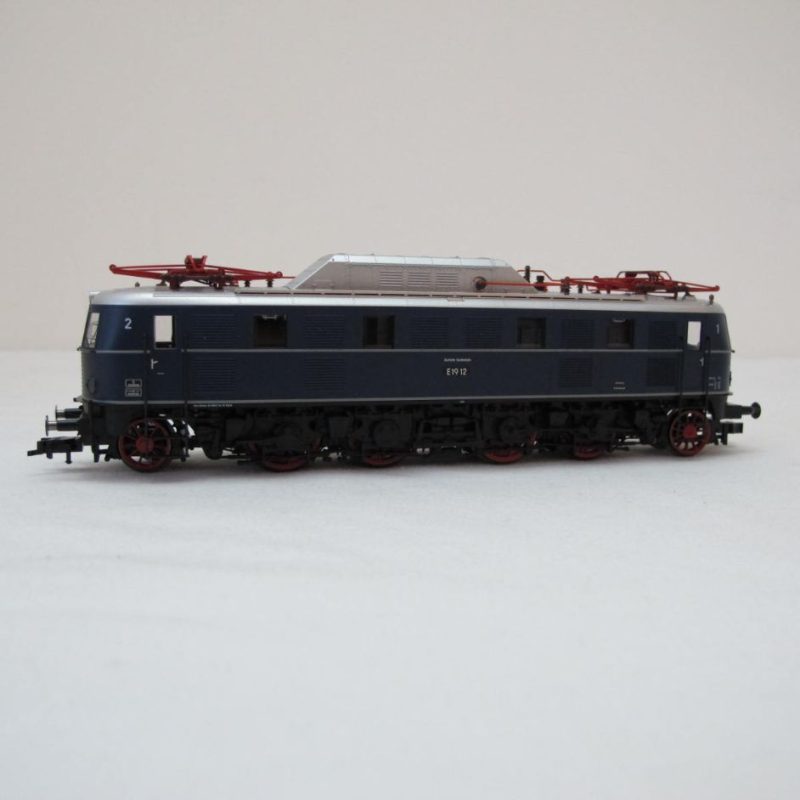 Electric locomotive BR E19 - Image 12