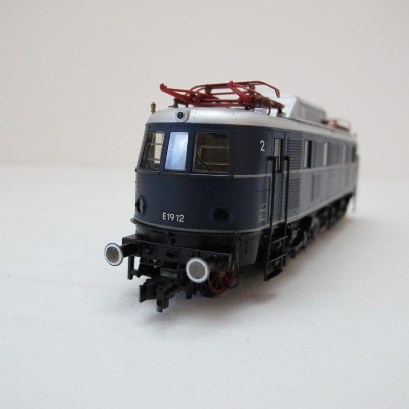 Electric locomotive BR E19 - Image 13