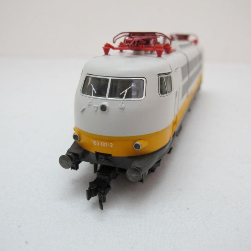 DB Class 103.1 electric locomotive - Airport Express - Image 4