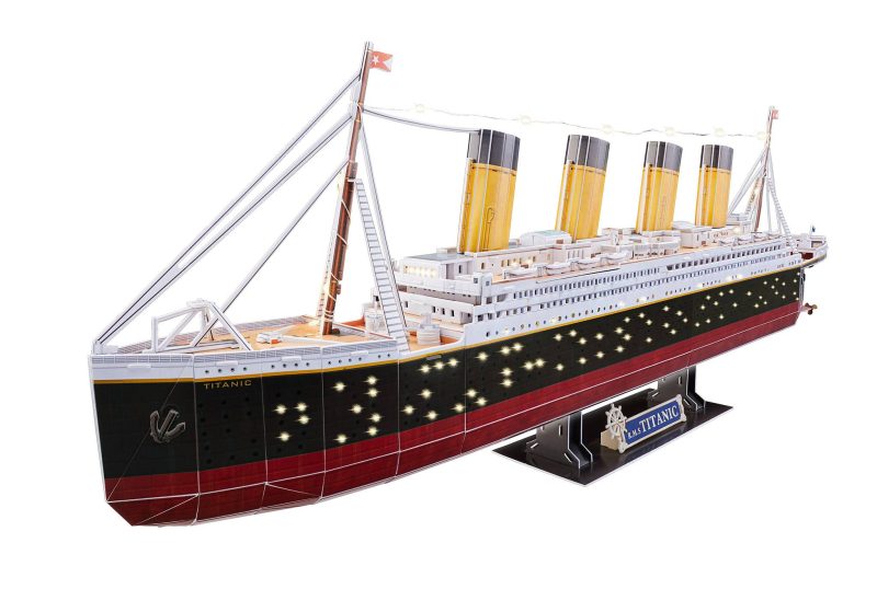 RMS Titanic - LED Edition 3D Puzzle - Image 3