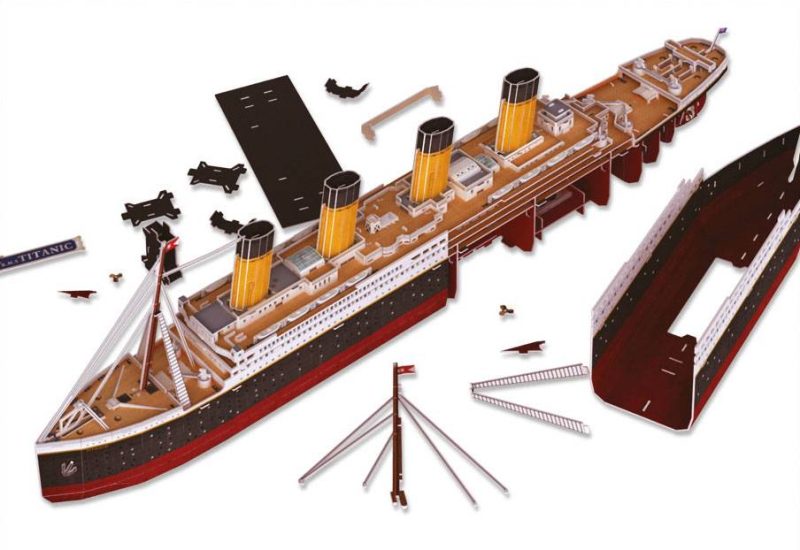 RMS Titanic - LED Edition 3D Puzzle - Image 7