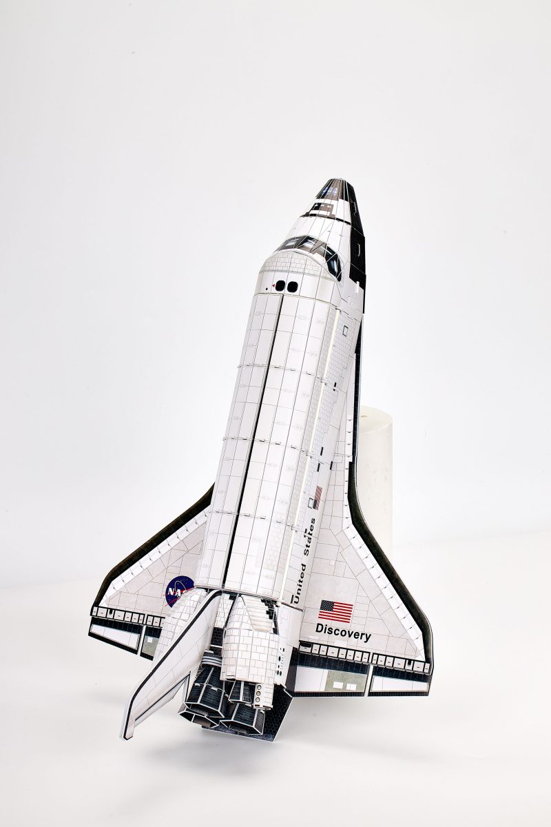 Space Shuttle Discovery Revell 3D Puzzle - Image 7