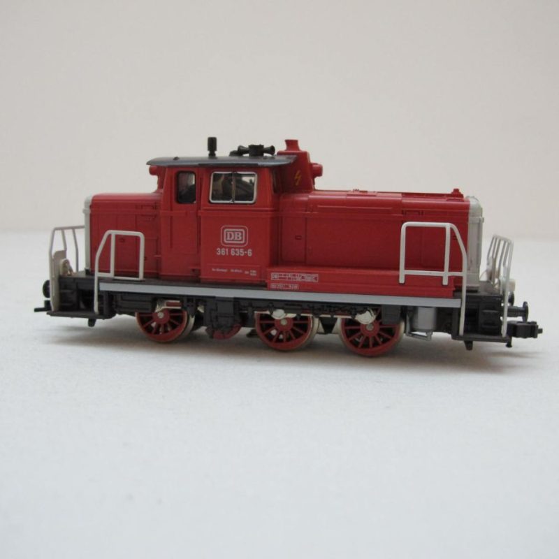 Diesel locomotive red BR 361 635-6 DB - Image 2