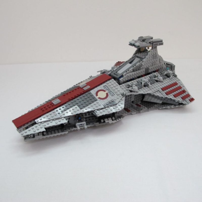 Venator-Class Republic Attack Cruiser. Complete with instructions and box - Image 24