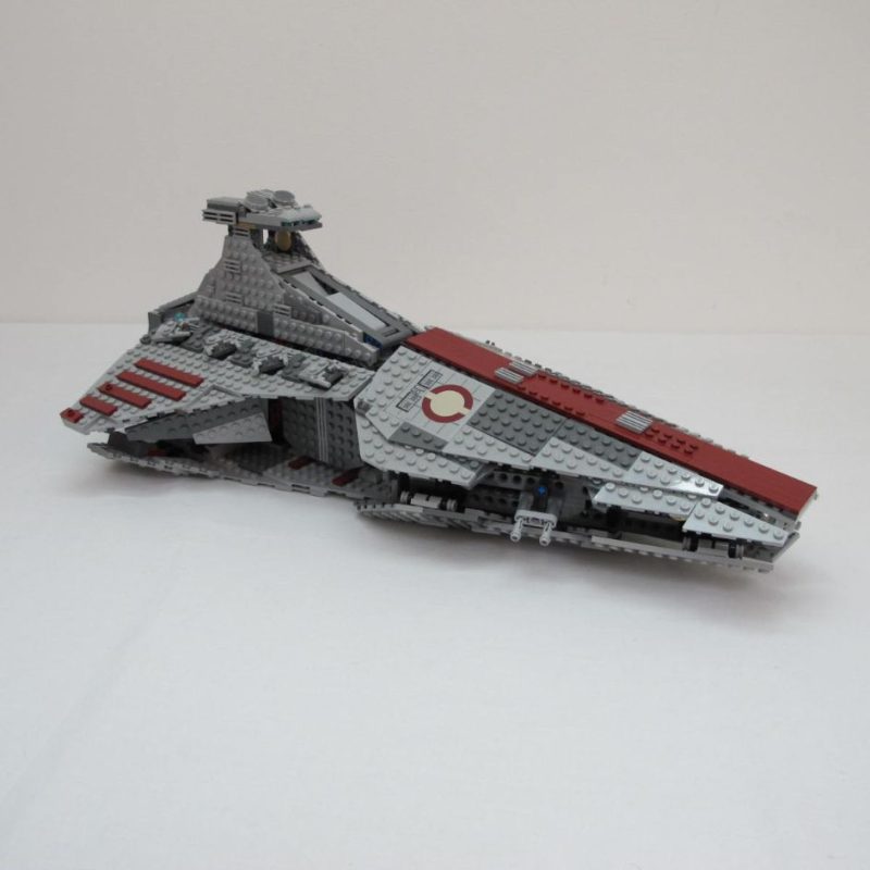 Venator-Class Republic Attack Cruiser. Complete with instructions and box - Image 3