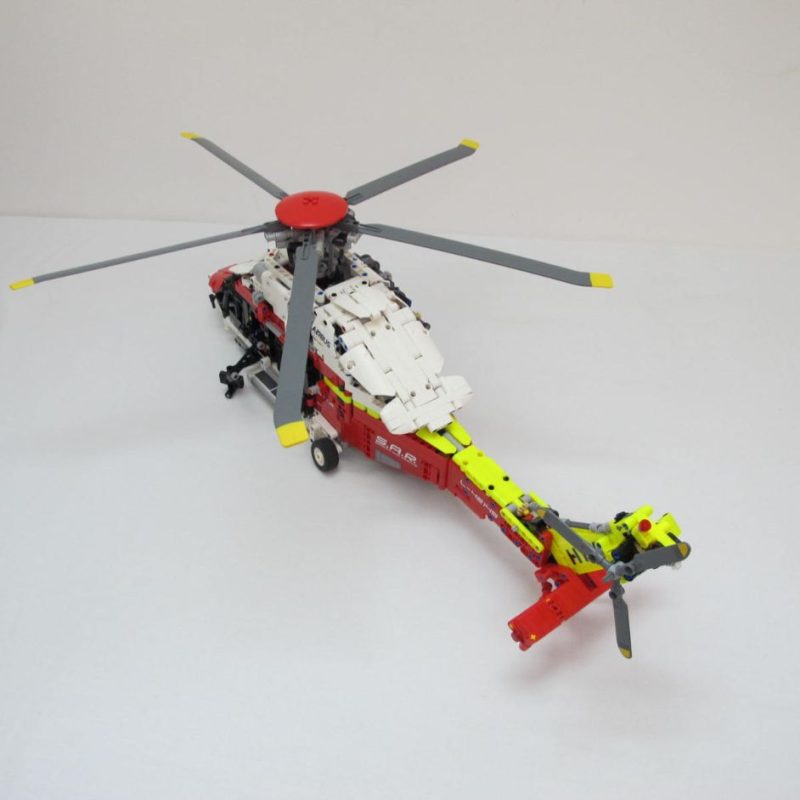 Airbus H175 Rescue Helicopter. Complete with instructions and box - Image 12