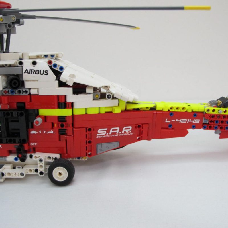 Airbus H175 Rescue Helicopter. Complete with instructions and box - Image 13