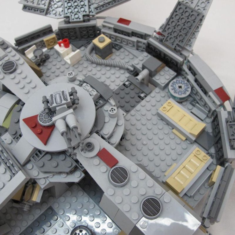 Millennium Falcon. Complete with instructions, no box - Image 18