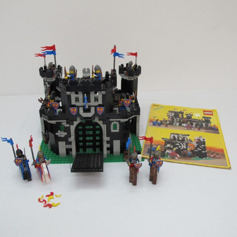 Black Monarch's Castle. Complete with instructions, no box