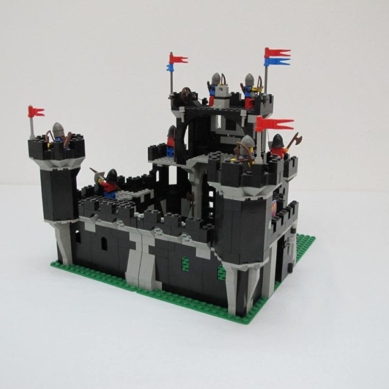 Black Monarch's Castle. Complete with instructions, no box - Image 16