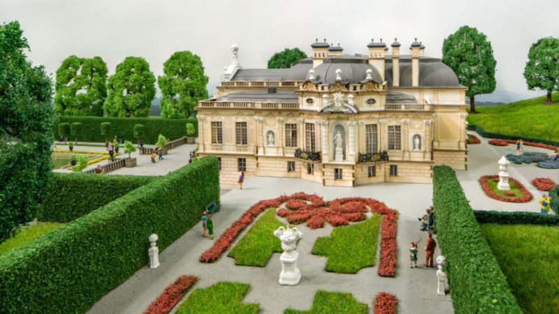 Palace Linderhof - Image 4