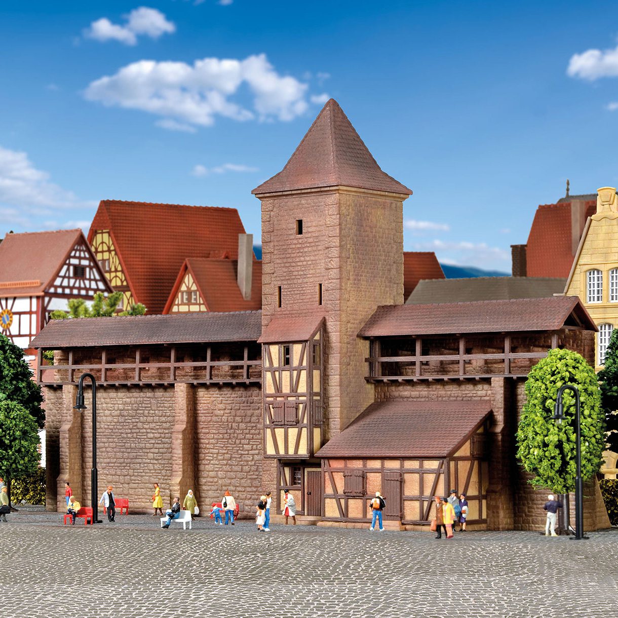 Kibri Defence Tower with Wall in Rothenburg 37108