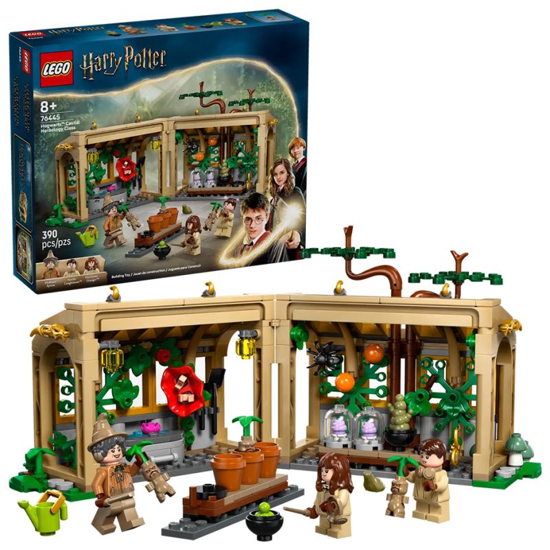 LEGO Harry Potter Hogwarts Castle: Herbology Class (76445)