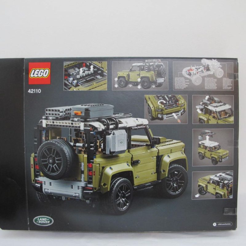 Land Rover Defender. Complete with instructions and box - Image 6