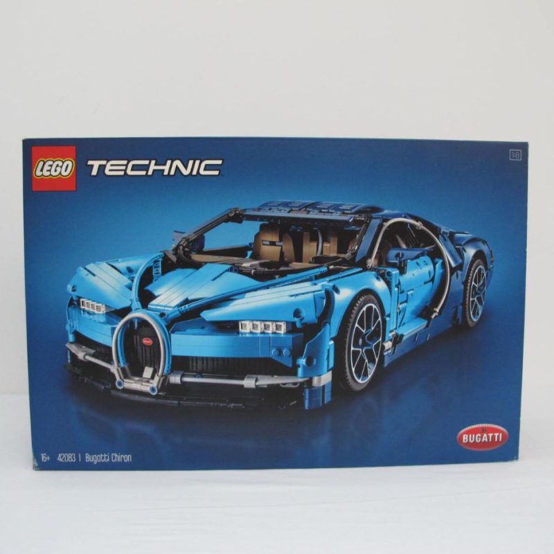 Bugatti Chiron. Complete with instructions and box - Image 14