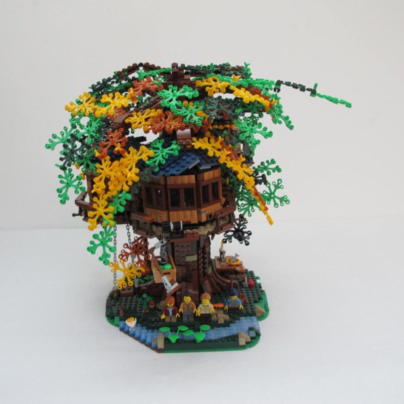 Tree House. Complete with instructions and box - Image 7