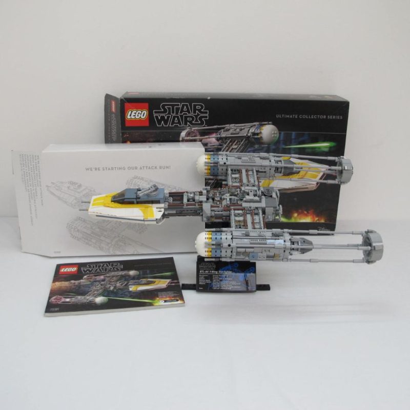 Y-Wing Starfighter - UCS {2nd edition}. Complete with instructions and box