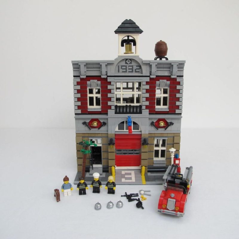 Fire Brigade. Complete with instructions and box - Image 3