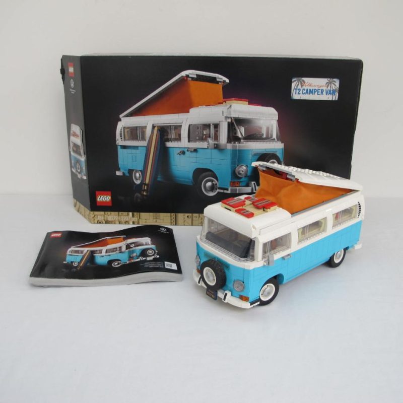 Volkswagen T2 Camper Van {VW Bus}. Complete with instructions and box