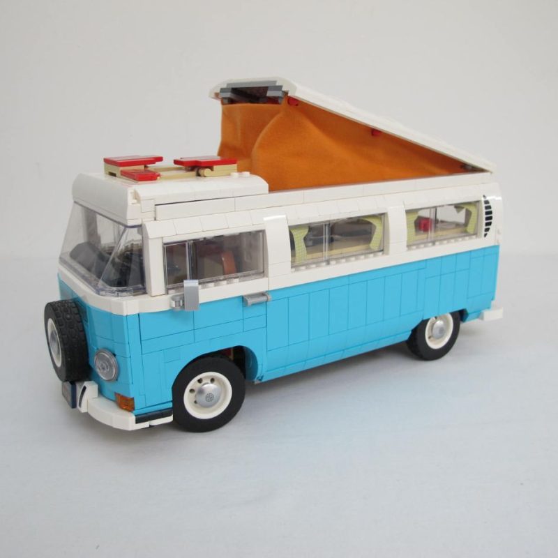 Volkswagen T2 Camper Van {VW Bus}. Complete with instructions and box - Image 7