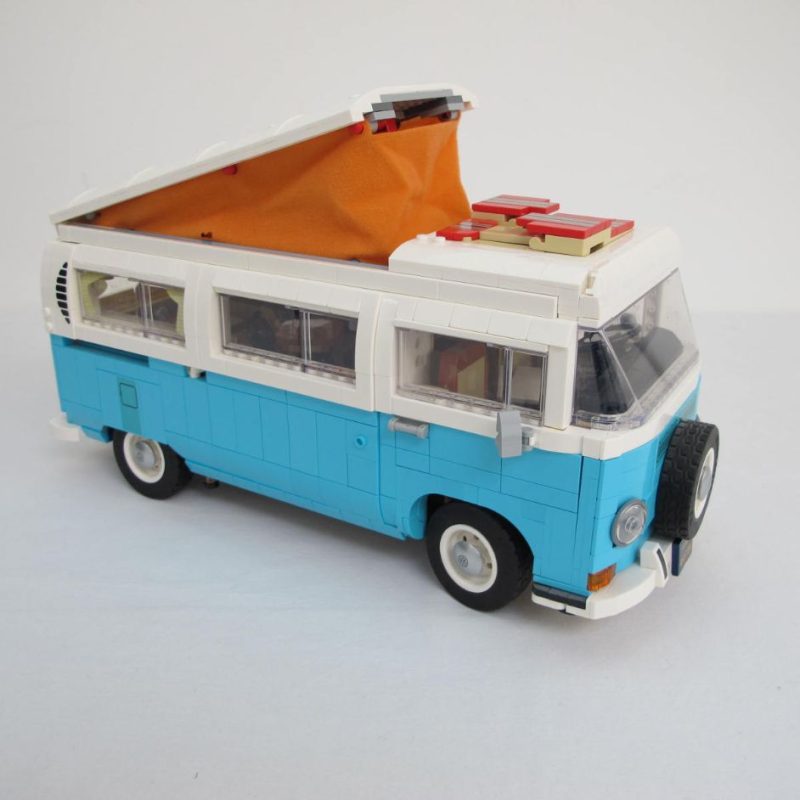 Volkswagen T2 Camper Van {VW Bus}. Complete with instructions and box - Image 9