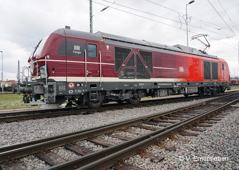 Märklin 39293 Class 249 Dual Power Locomotive