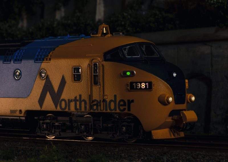 Märklin 39705 "Northlander" Diesel Powered Train