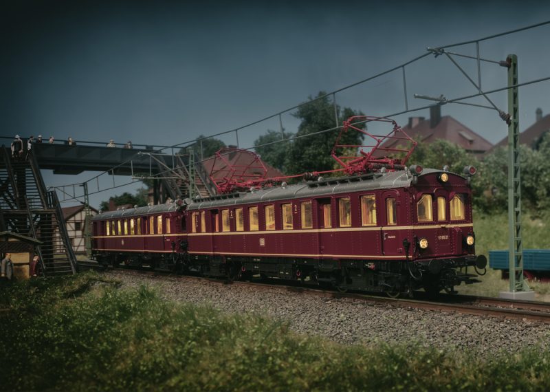 Märklin 39853 DB Class ET 85 Powered Rail Car