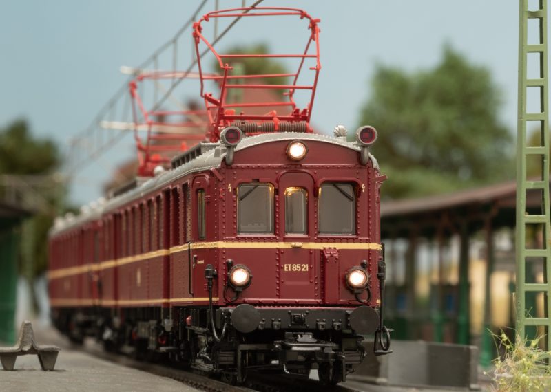 Märklin 39853 DB Class ET 85 Powered Rail Car