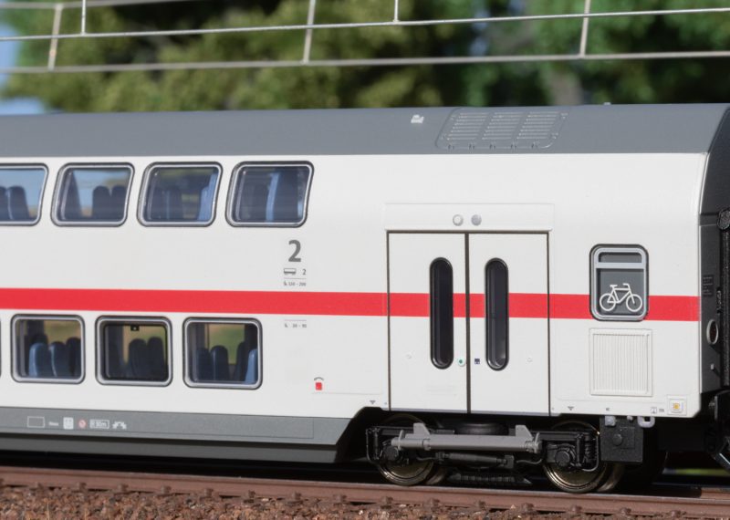 Märklin 43490 IC2 Type DBpza 682.2 Bi-Level Intermediate Car, 2nd Class