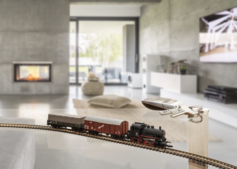 Märklin "Freight Train" Starter Set with a Class 89 Steam Locomotive, and Oval of Track, a Locomotive Controller, and a Power Supply (81701)