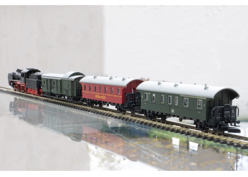Märklin "Museum Passenger Train" Starter Set with a Class 24 Steam Locomotive (81874)