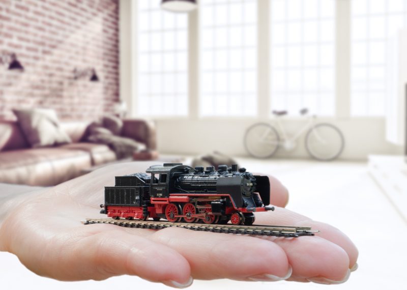 Märklin "Museum Passenger Train" Starter Set with a Class 24 Steam Locomotive (81874)