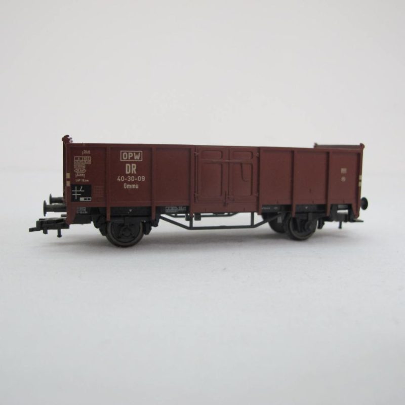 DR open freight wagon with load of bricks - Image 11