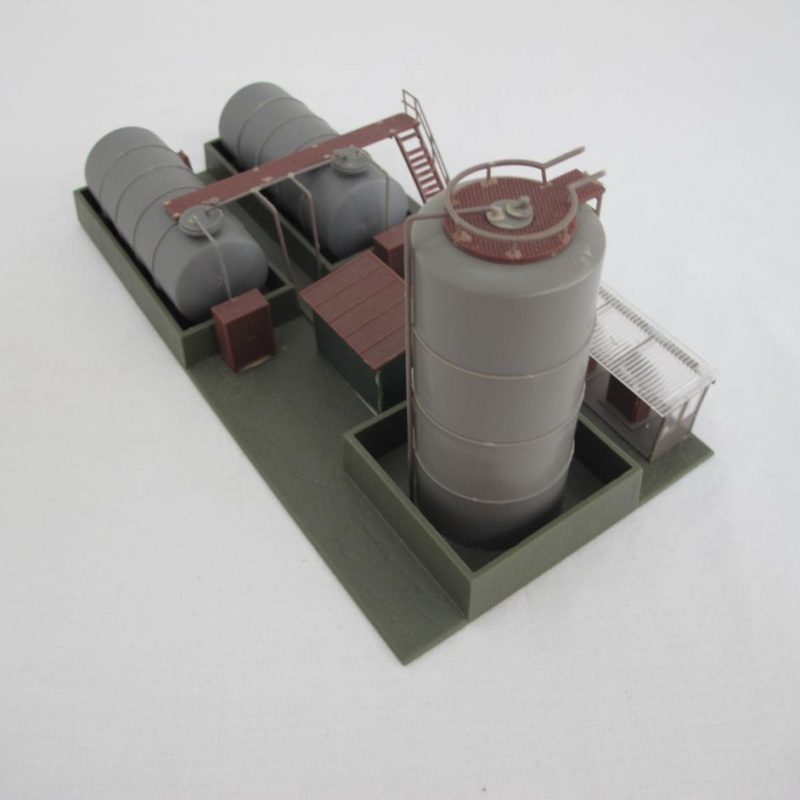 Oil depot - Image 3