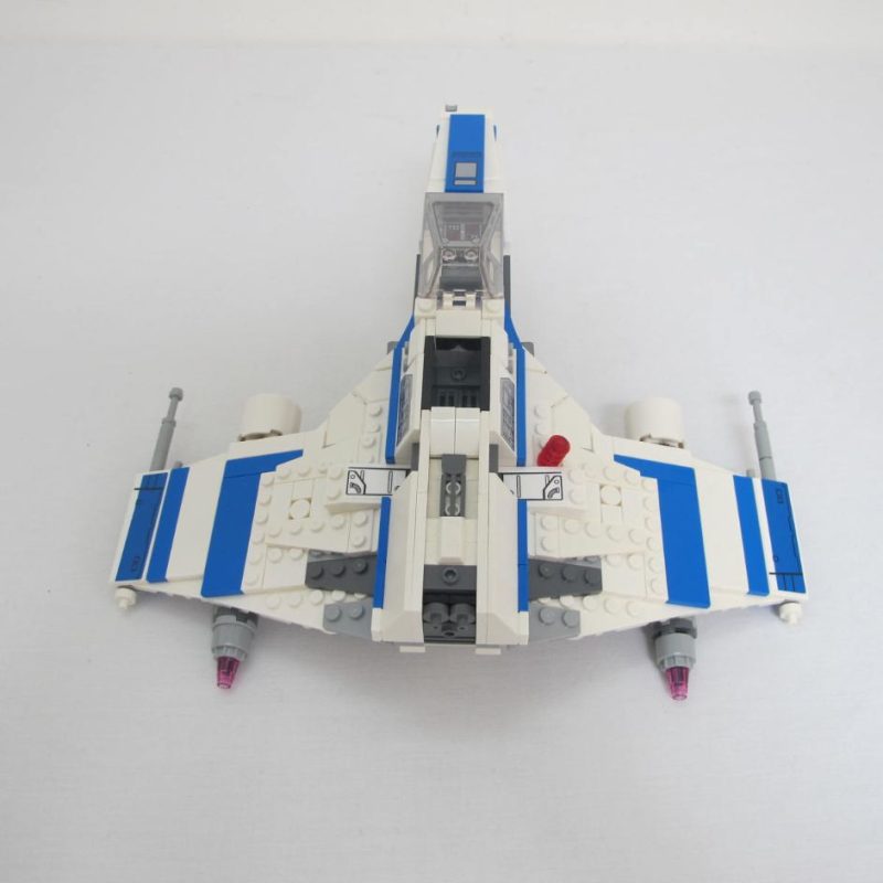 New Republic E-Wing vs. Shin Hati's Starfighter. Complete with instructions and box - Image 16