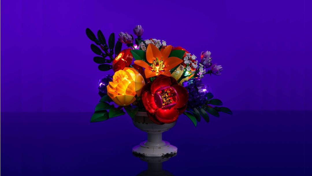 Light My Bricks 2.0 Flower Arrangement