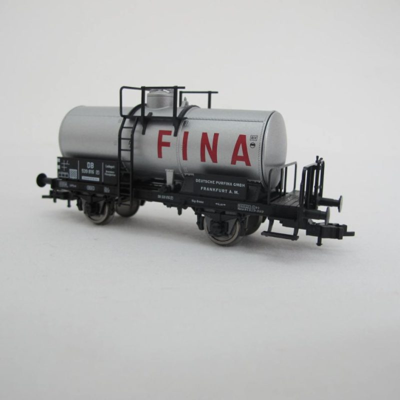 DB Fina tank wagon with truck - Image 2