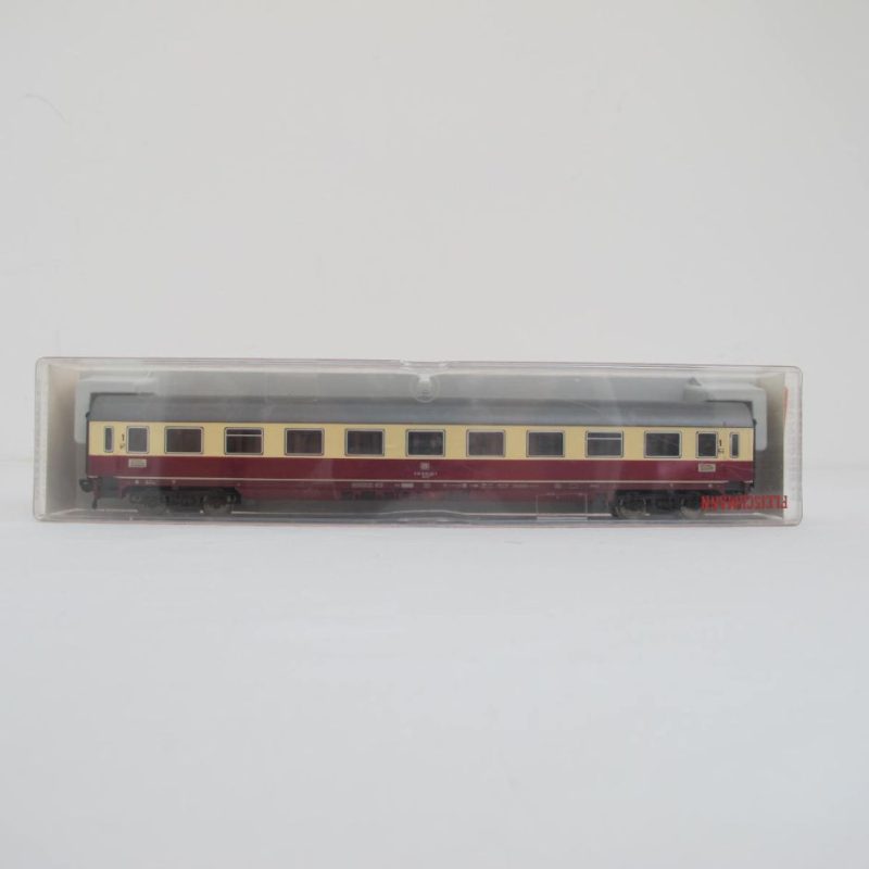 DB TEE passenger carriage with marker lights - Image 6