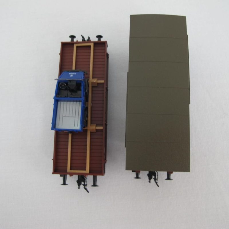 Wagon set rural freight cattle wagon & flat wagon w.Unimog - Image 7