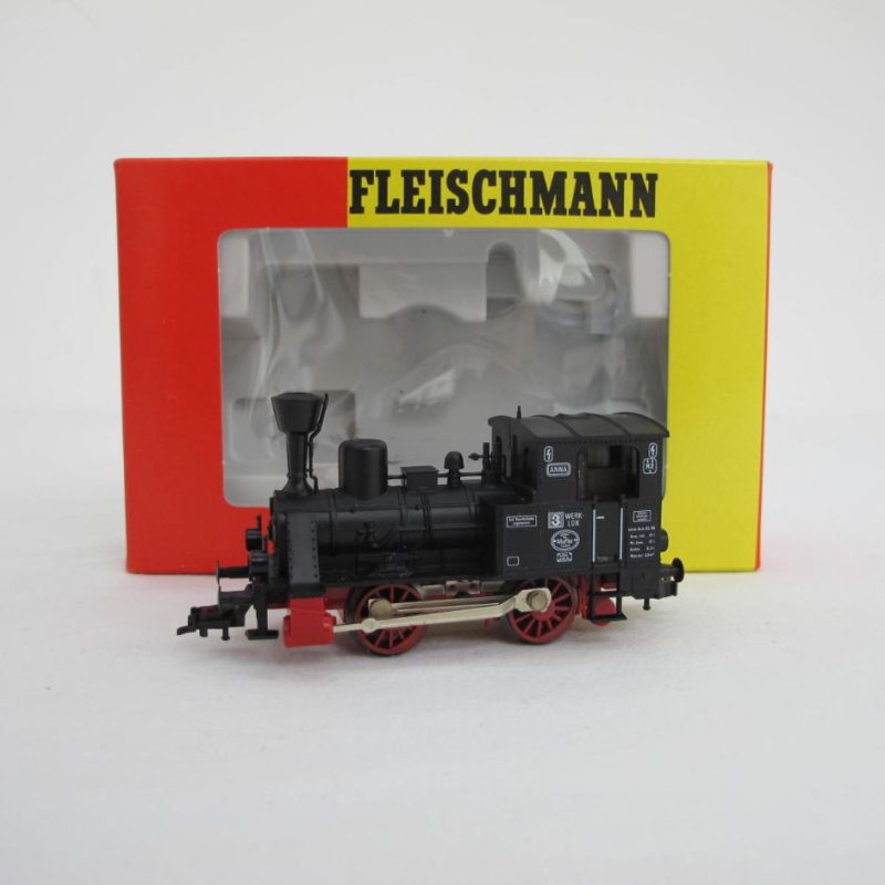 V&B Tender locomotive